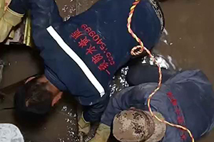 黑河电梯井堵漏施工视频